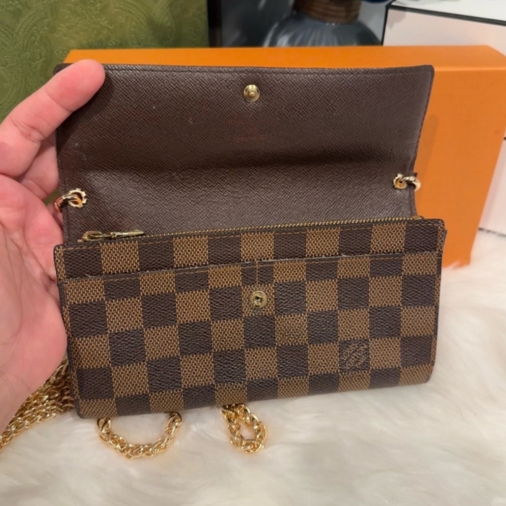 Louis Vuitton damier ebene sarah wallet on chain - Picture 2 of 7